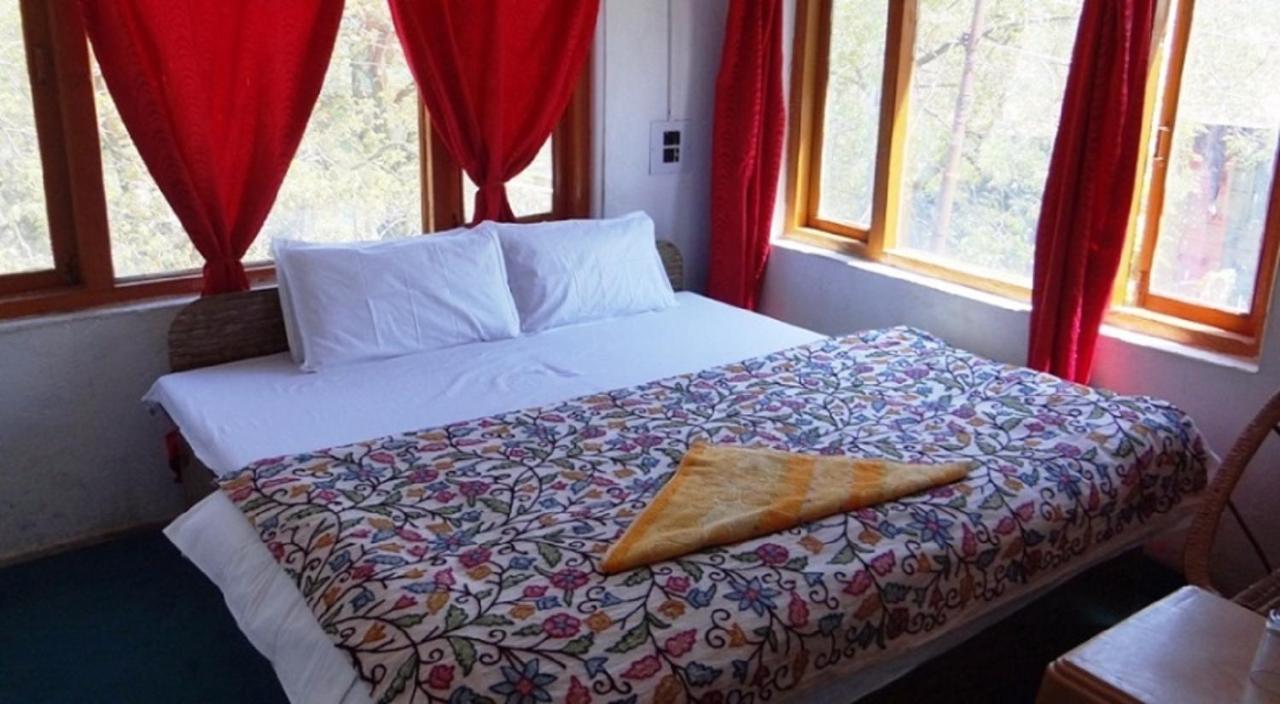 Hayat Hotel Pahalgam Ngoại thất bức ảnh